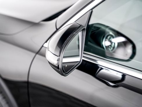 Certified 2023 Mercedes-Benz EQB 300 4MATIC image 26