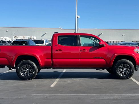 Certified 2023 Toyota Tacoma SR5 image 6