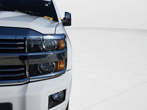 Used 2017 Chevrolet Silverado 3500 High Country w/ Duramax Plus Package AWD/4WD image 27