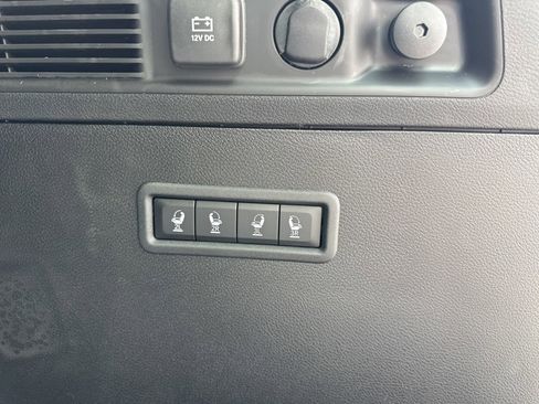 New 2024 Jeep Wagoneer Series III w/ Rear Seat Video Group 1 image 15