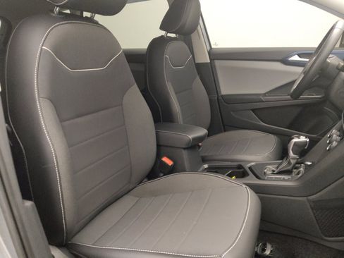 Used 2023 Volkswagen Taos SE image 21