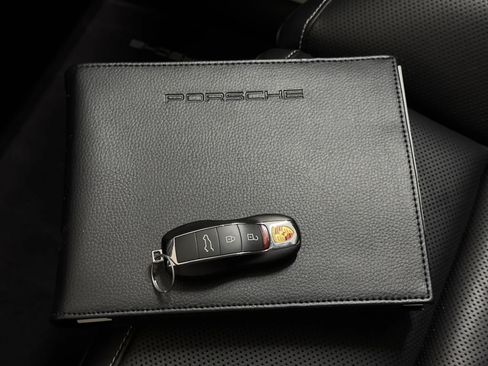 Used 2022 Porsche Macan S AWD/4WD image 31