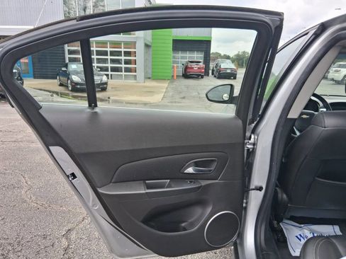 Used 2011 Chevrolet Cruze LT FWD image 8