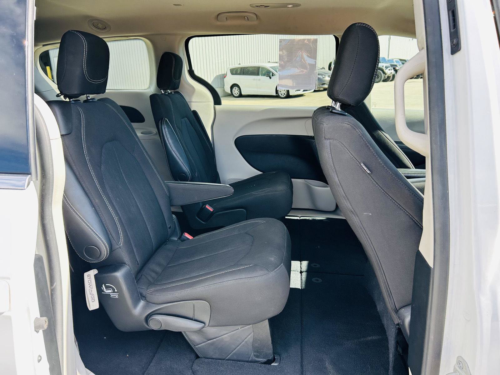 Used 2023 Chrysler Voyager LX FWD image 27