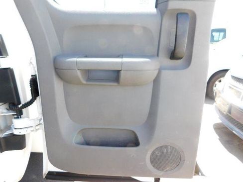 Used 2008 Chevrolet Silverado 2500 W/T image 12