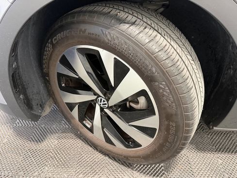 Used 2023 Volkswagen ID.4 Pro image 42