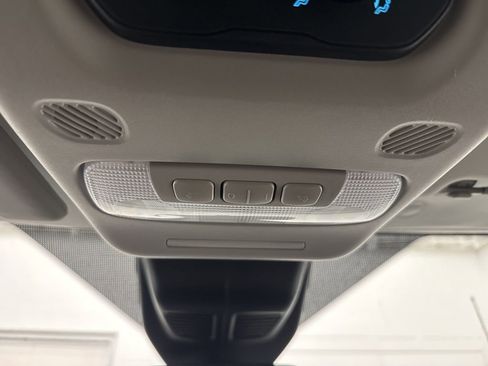 Used 2020 Ford Transit 350 XL image 25