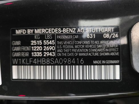 Used 2025 Mercedes-Benz E 350 4MATIC Sedan w/ MBUS Superscreen Package image 15