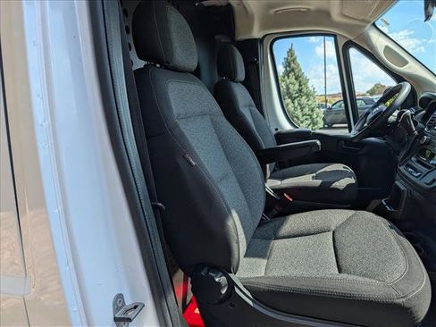 Used 2025 RAM ProMaster 2500 w/ U-Haul Equipment Group FWD image 12