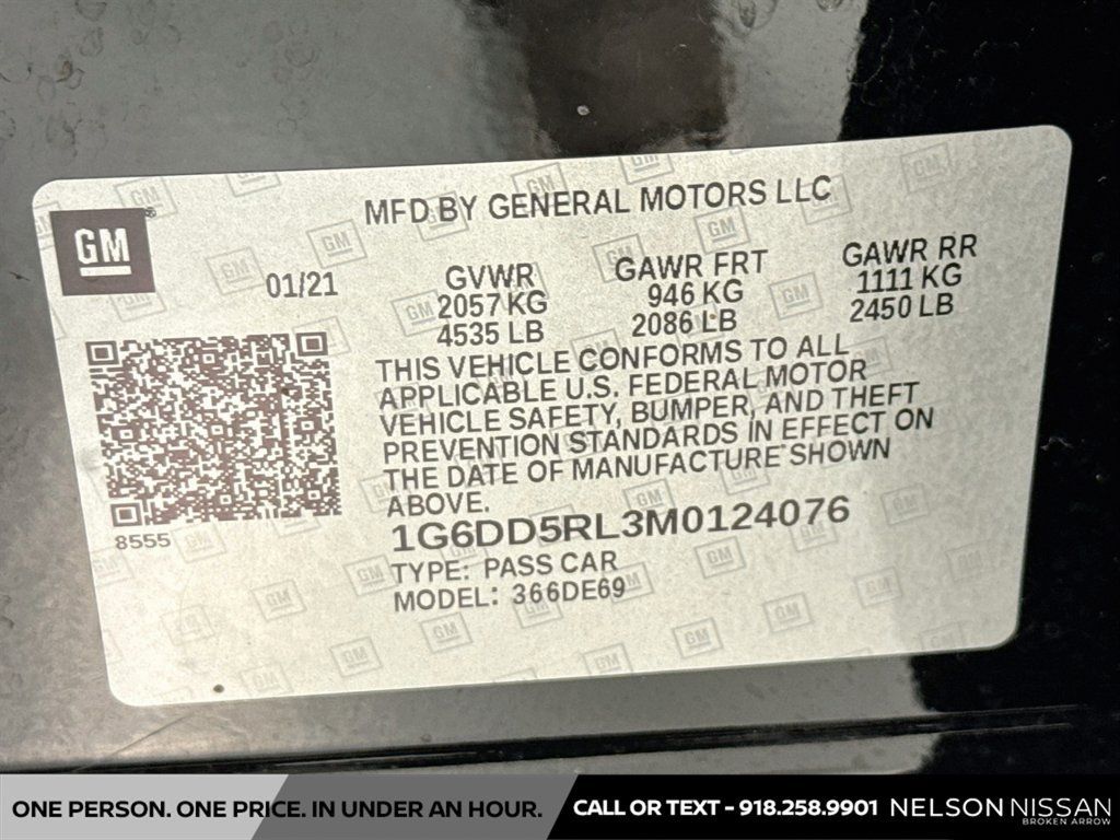 Used 2021 Cadillac CT4 V w/ Technology Package RWD image 33