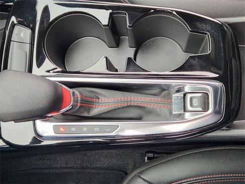 Certified 2024 Chevrolet Trax RS w/ Sunroof Package image 19