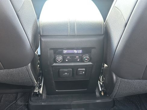 Certified 2023 Chevrolet Traverse Premier w/ LPO, 'HIT The Road' Package AWD/4WD image 23