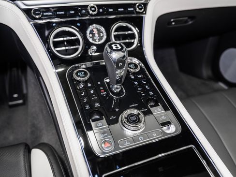 New 2026 Bentley Continental GTC AWD/4WD image 38