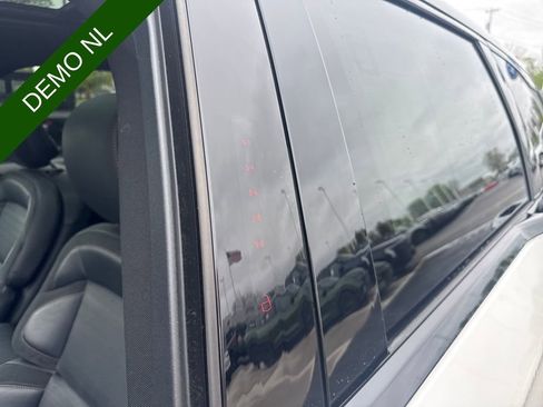 Used 2025 Lincoln Nautilus Reserve AWD/4WD image 19