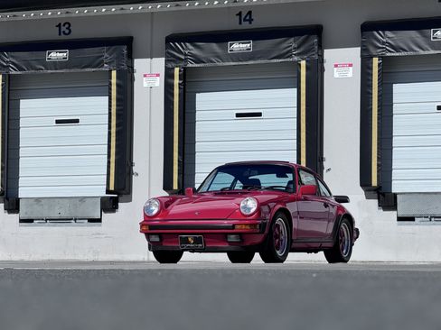 Used 1988 Porsche 911 Carrera RWD image 31