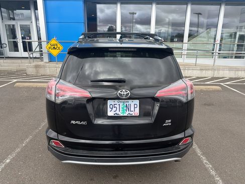 Used 2016 Toyota RAV4 SE w/ Advanced Technology Package AWD/4WD image 6