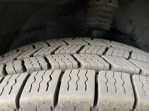 Used 2018 Mercedes-Benz Sprinter 144 Cargo image 12