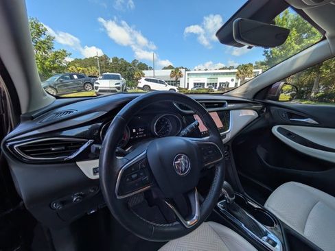 Used 2021 Buick Encore GX Essence w/ Advanced Technology Package AWD/4WD image 10