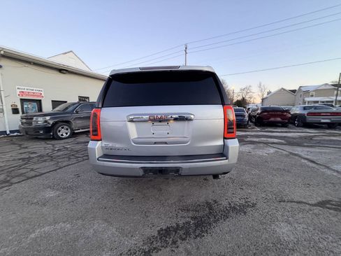 Used 2016 GMC Yukon XL Denali w/ Open Road Package image 31