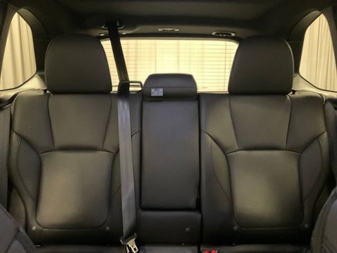 Used 2025 Subaru Forester Limited AWD/4WD image 33