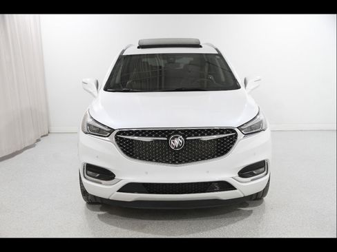 Used 2020 Buick Enclave Avenir w/ Avenir Technology Package image 2