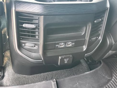 Used 2023 RAM 1500 Laramie AWD/4WD image 20