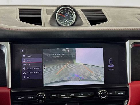 Used 2021 Porsche Macan GTS image 16