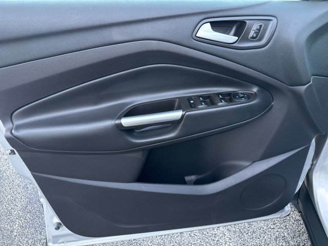 Used 2017 Ford Escape SE FWD image 14