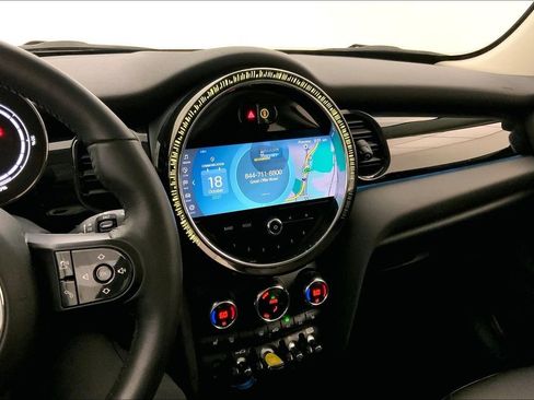 Used 2022 MINI Cooper SE image 5