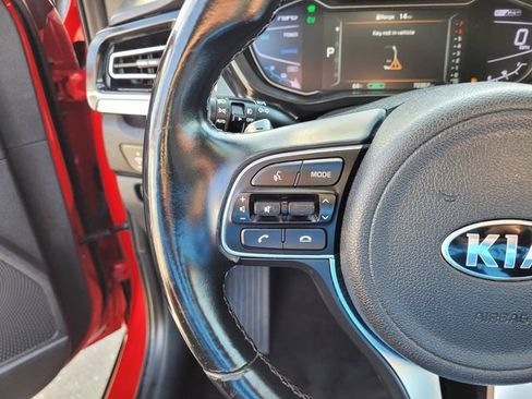 Used 2020 Kia Niro EX FWD image 20