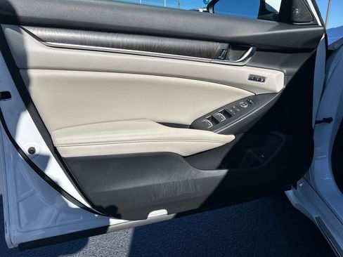 Used 2019 Honda Accord EX-L image 24