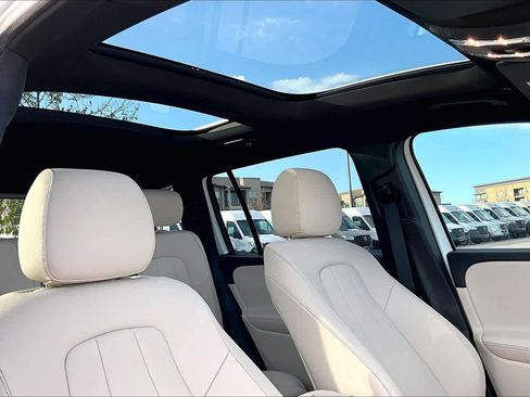 New 2026 Mercedes-Benz GLB 250 4MATIC image 22