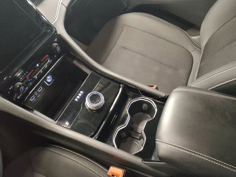 Used 2023 Jeep Grand Cherokee Laredo RWD image 26