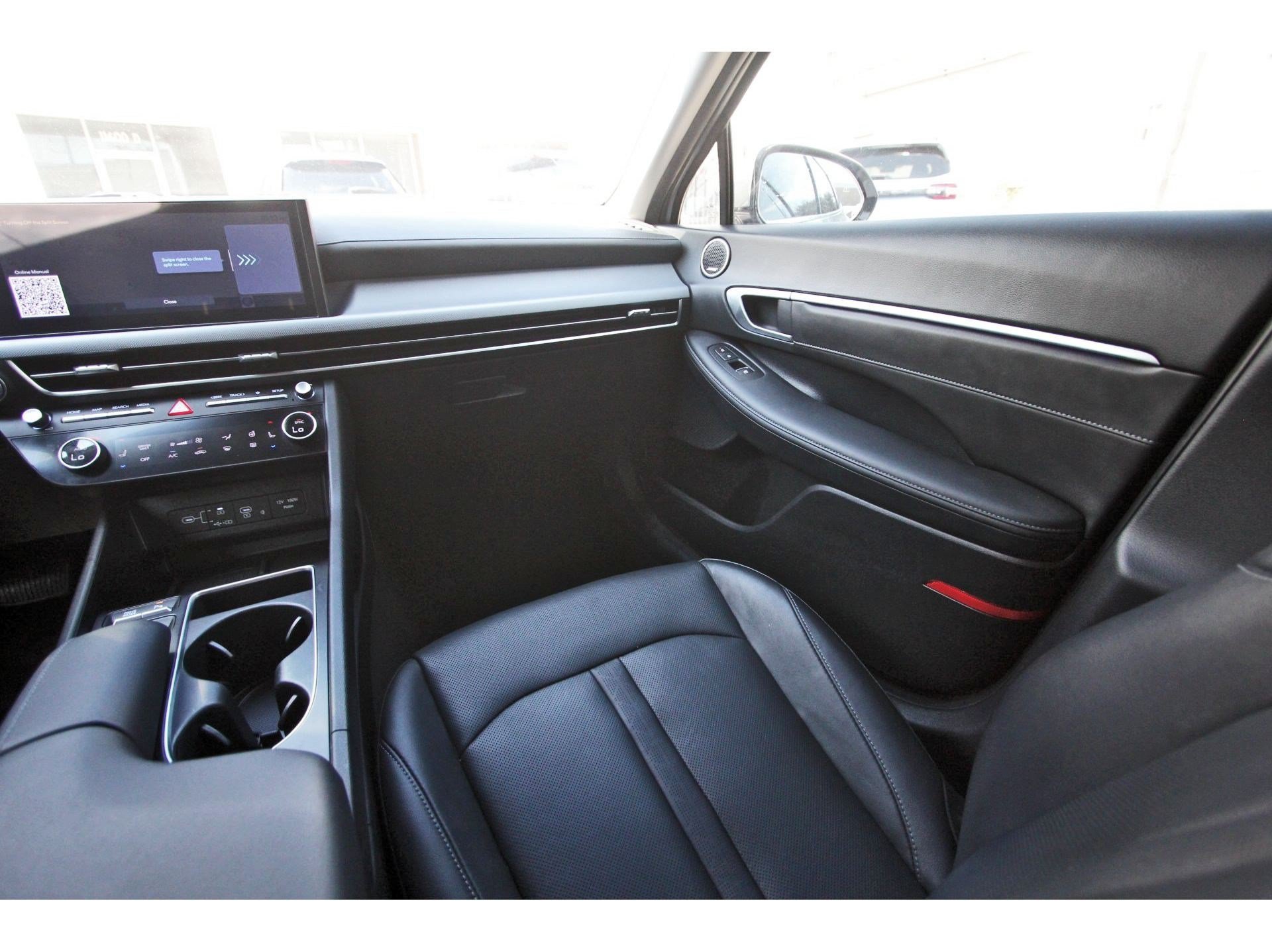 Used 2024 Hyundai Sonata Limited FWD image 12