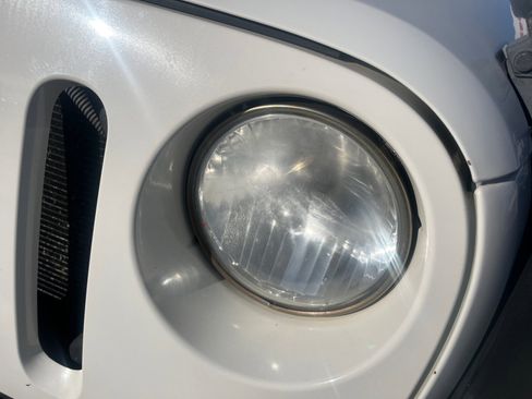 Used 2010 Jeep Wrangler Unlimited Sport image 11