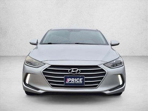 Used 2018 Hyundai Elantra Value Edition FWD image 2
