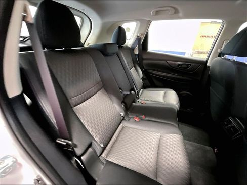 Used 2020 Nissan Rogue S AWD/4WD image 16