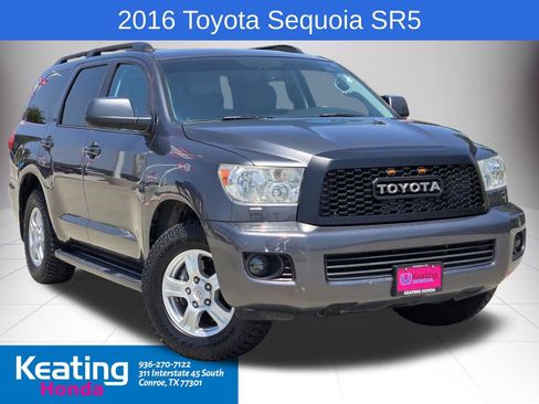 Used 2016 Toyota Sequoia SR5 w/ Premium Package RWD image 1
