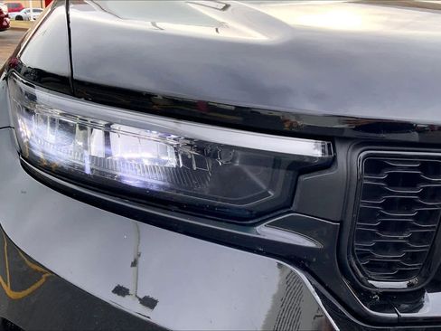 Used 2025 Jeep Grand Cherokee Altitude AWD/4WD image 28