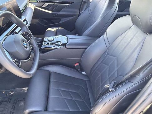 Certified 2025 BMW 530i xDrive w/ Premium Package image 21