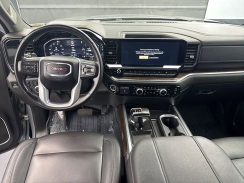 Used 2024 GMC Sierra 1500 Elevation w/ Elevation Premium Package AWD/4WD image 12