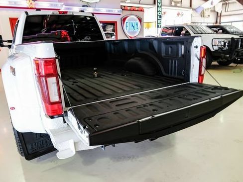 Used 2022 Ford F350 Lariat w/ Lariat Ultimate Package AWD/4WD image 69