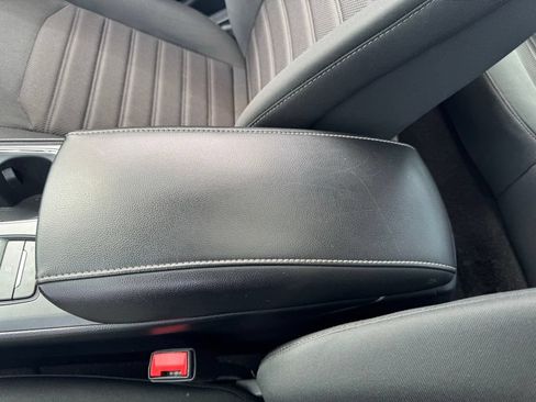 Used 2020 Ford Fusion SE FWD image 21