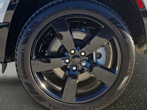 New 2026 Land Rover Defender 130 X-Dynamic SE image 35