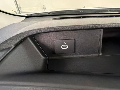 New 2026 Ford Transit 250 148 Medium Roof RWD image 25