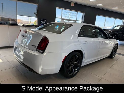 Certified 2023 Chrysler 300 S w/ Comfort Group RWD image 5