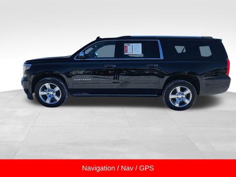 Used 2020 Chevrolet Suburban Premier image 4