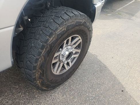 Used 2019 Ford F250 Lariat w/ Lariat Ultimate Package image 18