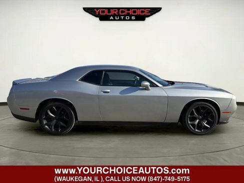 Used 2016 Dodge Challenger SXT Plus RWD image 6