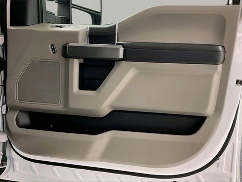 Used 2022 Ford F350 XLT w/ XLT Value Package image 23